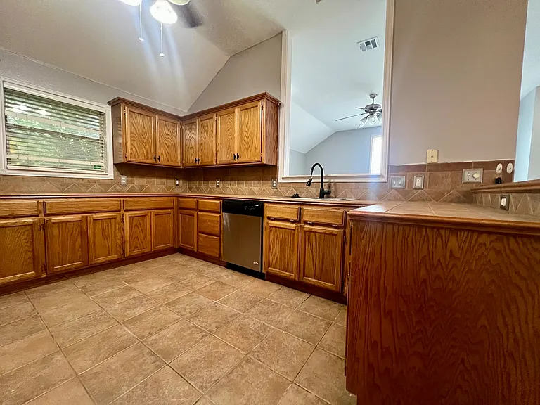 4813 SE 87th Ter — Photo 4