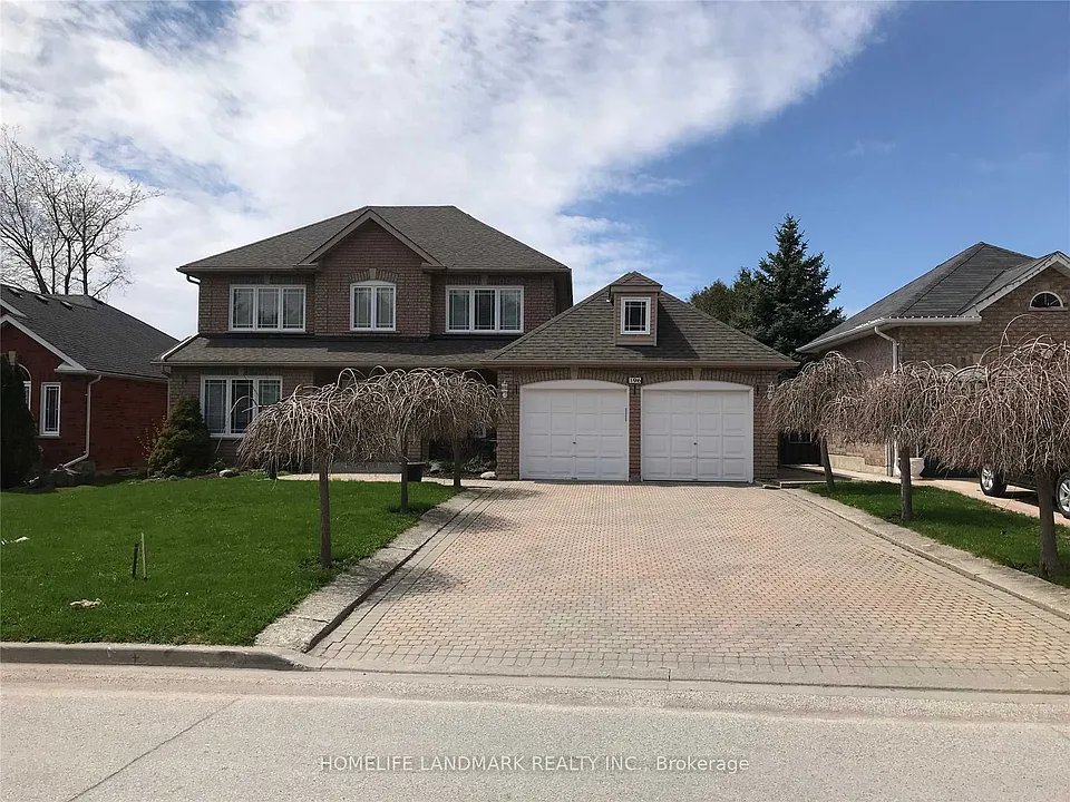 196 Park Dr