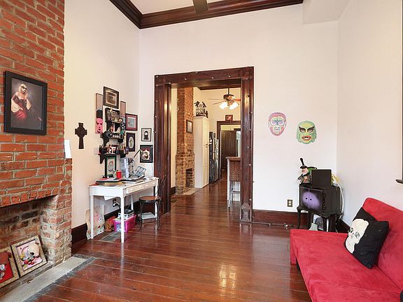 2nd image of 3133 Royal St