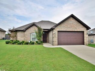 6021 Springwood Cir, Bryant, AR 72022