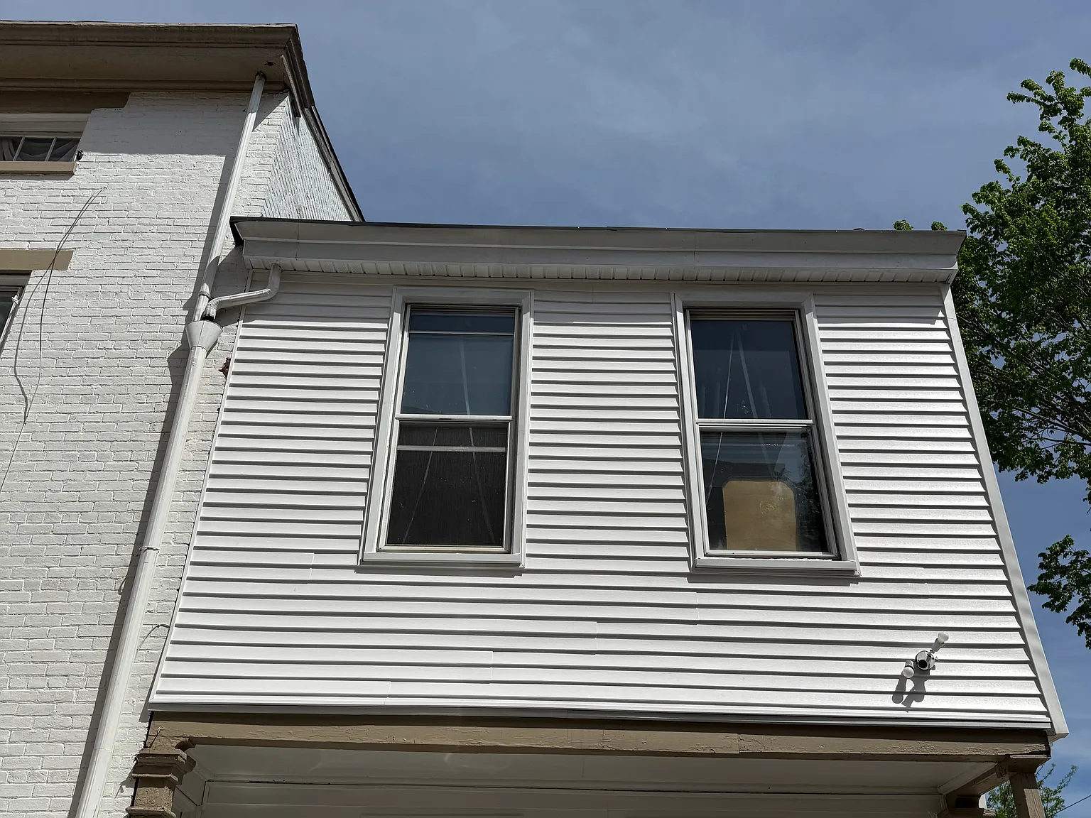 5 bed, 2391 sqft, $3,625 — Photo 2