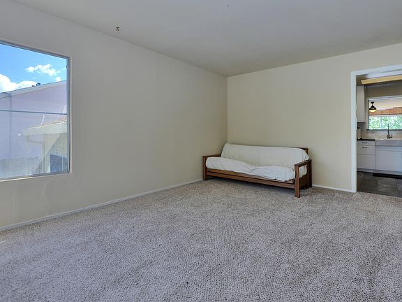 4th image of 199 Linscheid Dr