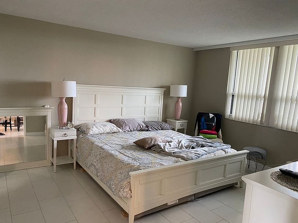 1st image of 2616 Cove Cay Dr Unit 706