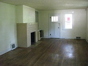 2nd image of 1723 N Brookfield St