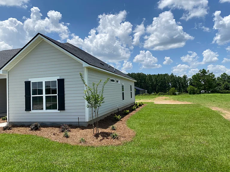 215 Bailey Cir — Photo 24