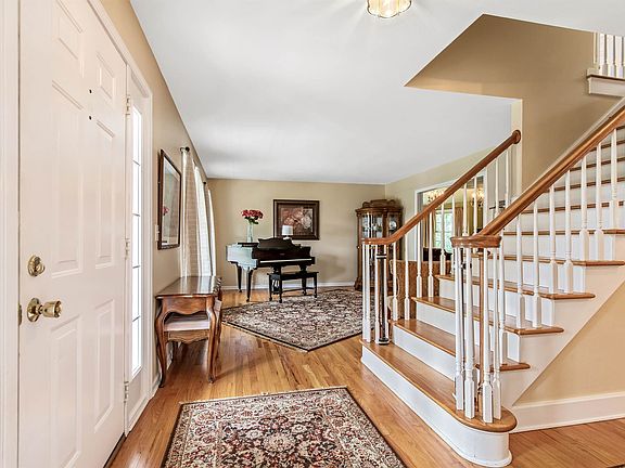 2nd image of 4088 Cortina Rd