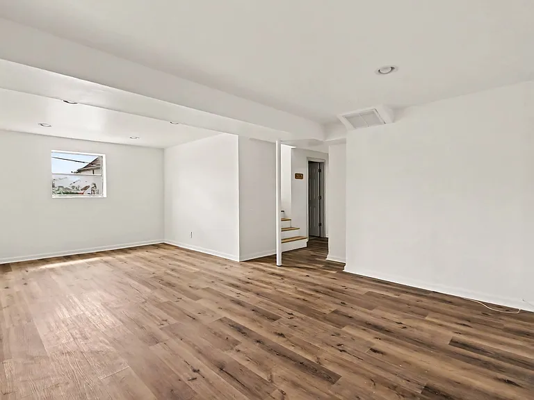 2629 Brannon Ave — Photo 11
