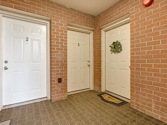 4th image of 101 Water Fountain Way Unit 102