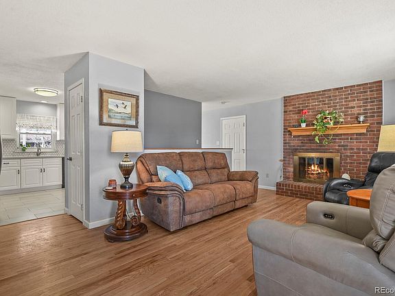3rd image of 395 Cedar Avenue