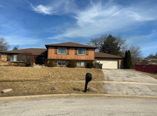 18633 Nightingale Ter, Country Club Hills, IL 60478