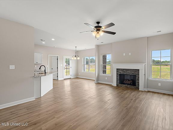 5th image of 6374 River Ln
