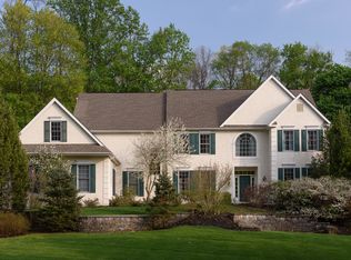 1017 Ballintree Ln, West Chester, PA 19382