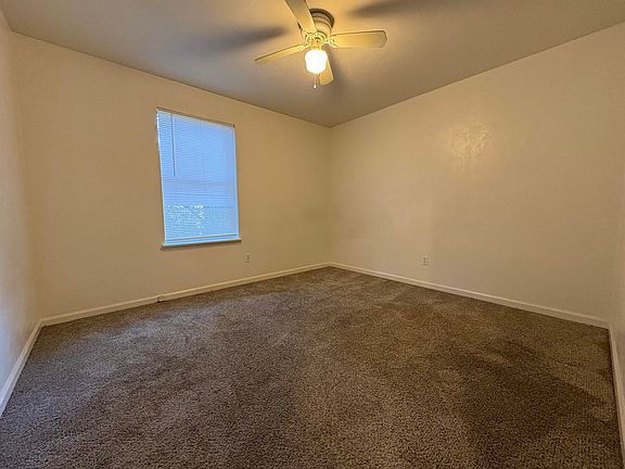 3rd image of 1810 Sylvan Ct #1810B