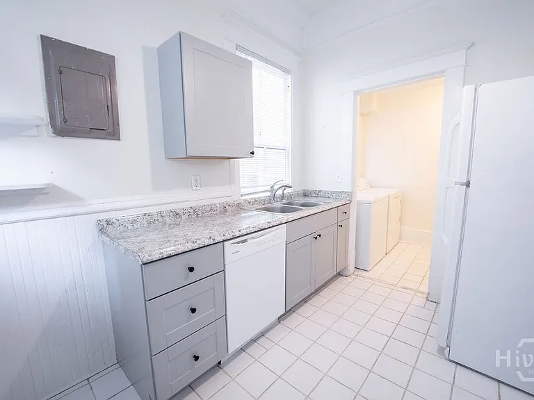 816 Drayton St #2B — Photo 9