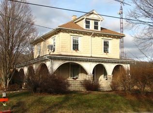 725 Red Dale Rd, Orwigsburg, PA 17961