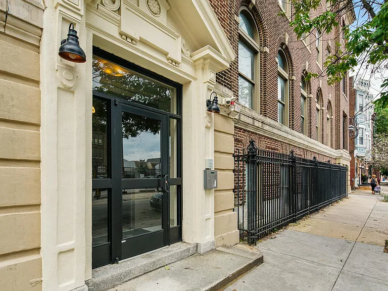 Queen Village Lofts — Photo 2