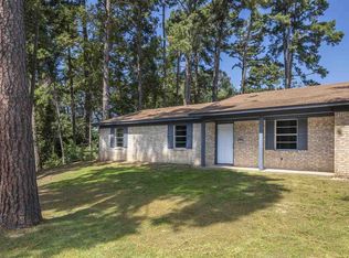 1201 Annette Dr, Longview, TX 75604