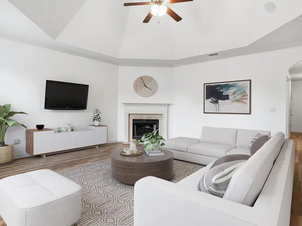 4488 Sierra Ln, Gardendale, AL 35071