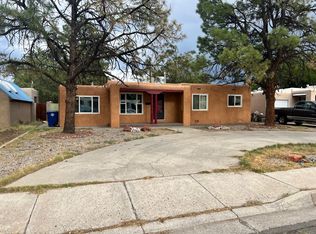 824 Monroe St NE, Albuquerque, NM 87110