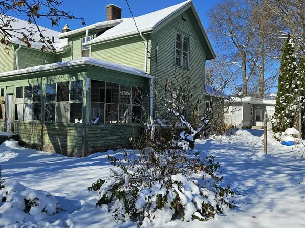 1003 E Grand Ave, Beloit, WI 53511
