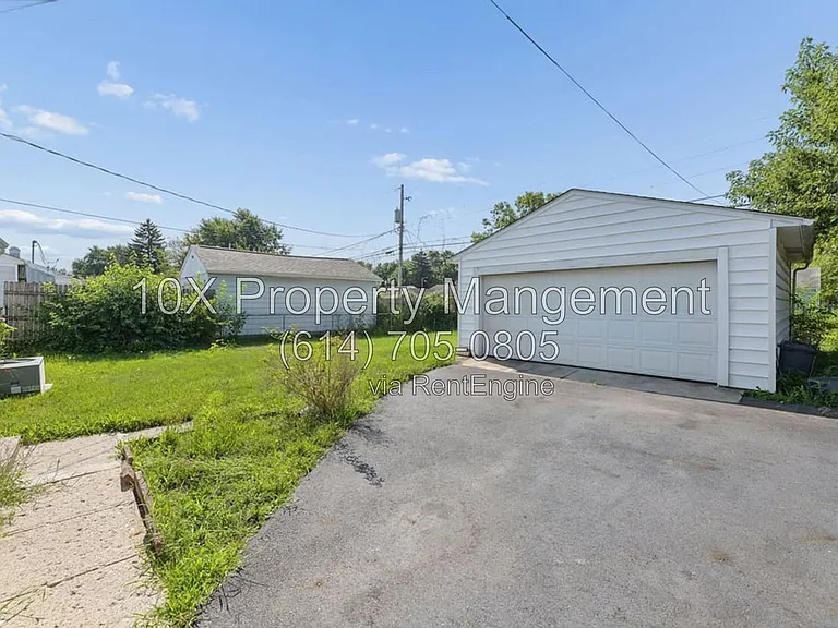 4493 Saint Ann Ln — Photo 24