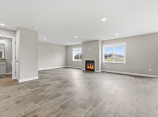 1149 Hidden Ln, New Richmond, WI 54017