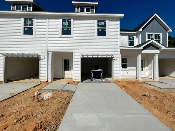 115 Michter St, Vass, NC 28394