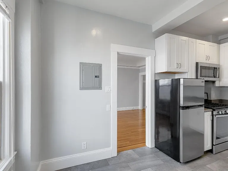 312 Fillmore St #25-J — Photo 6