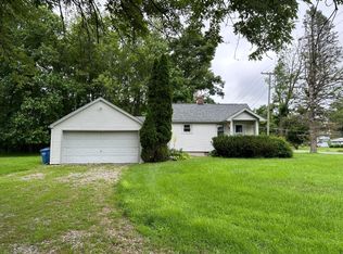 1665 E North Territorial Rd, Whitmore Lake, MI 48189