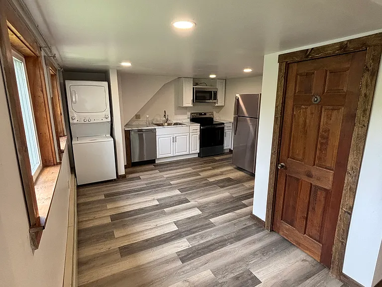 5989 Ryegate Rd — Photo 2