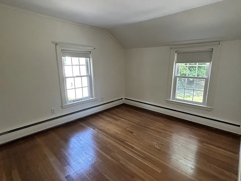 140 Belknap St — Photo 13