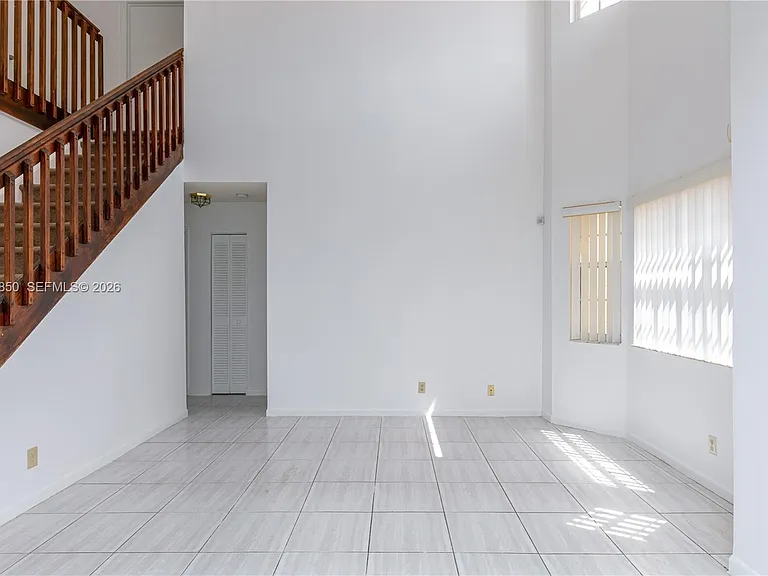2592 W Saratoga Dr — Photo 8