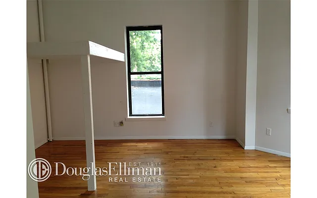 Rented by Douglas Elliman | media 23