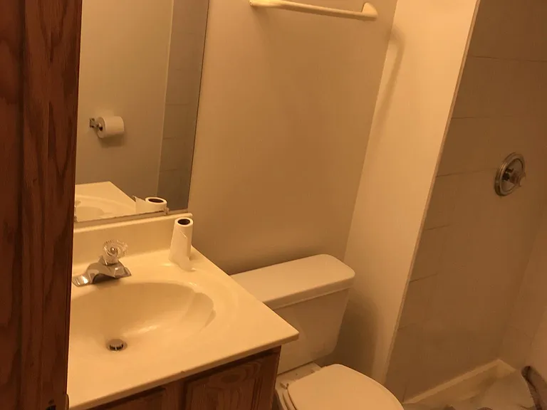 2nd bathroom
