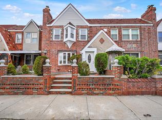 13158 225th St, Springfield Gardens, NY 11413