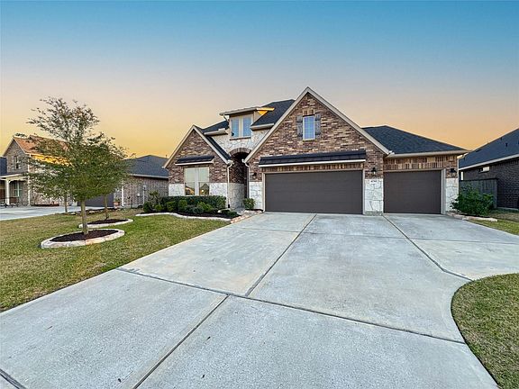 3rd image of 4710 Cedar Sage Dr