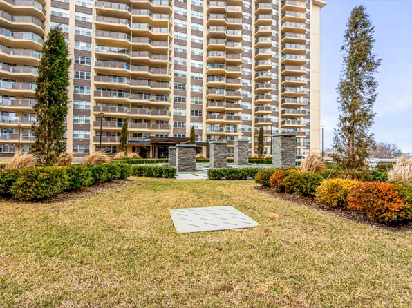 17-85 215th Street image 40 of 41