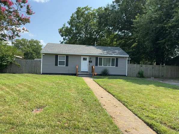 520 Bunche Blvd, Portsmouth, VA 23701