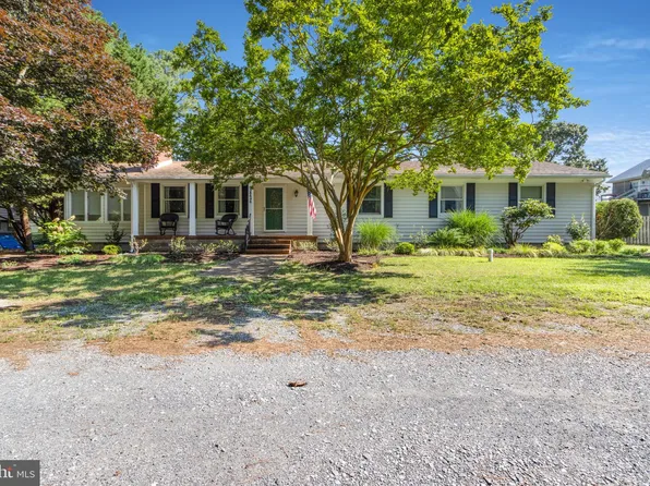 38646 Wood Ln, Ocean View, DE 19970