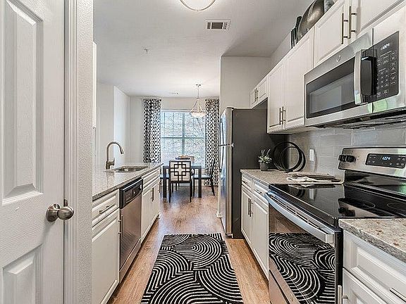 Designer Touches with a Cozy Feel