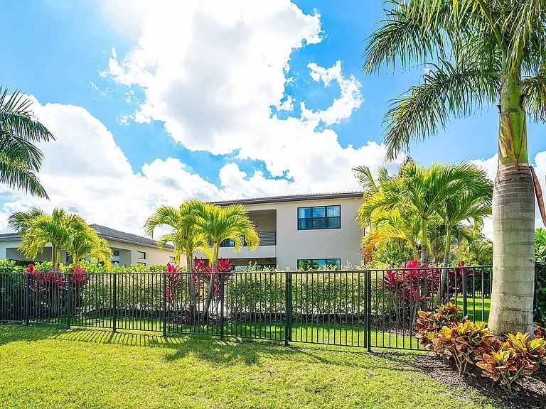8233 Crystal Downs Ave — Photo 14
