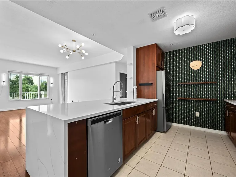 1200 Town Center Dr #207 — Photo 5
