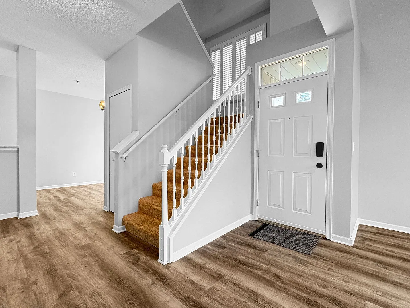 2 bed, 2.0 bath, 1424 sqft, $2,045 — Photo 3