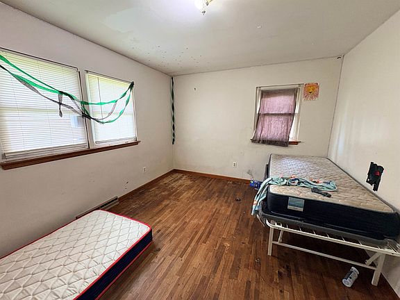 5th image of 3406 Bobendick St