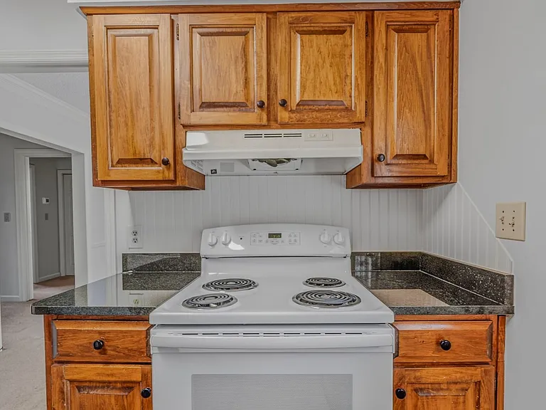 207 Harwell Ave — Photo 11