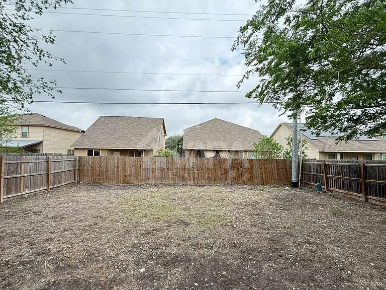 4411 Mystic Sunrise Dr — Photo 13