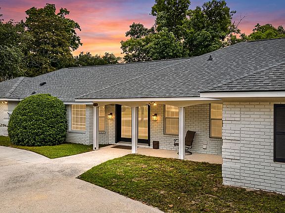 2nd image of 23 Shadowmoss Pkwy