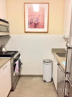 Rented by NY Living Solutions | media 21