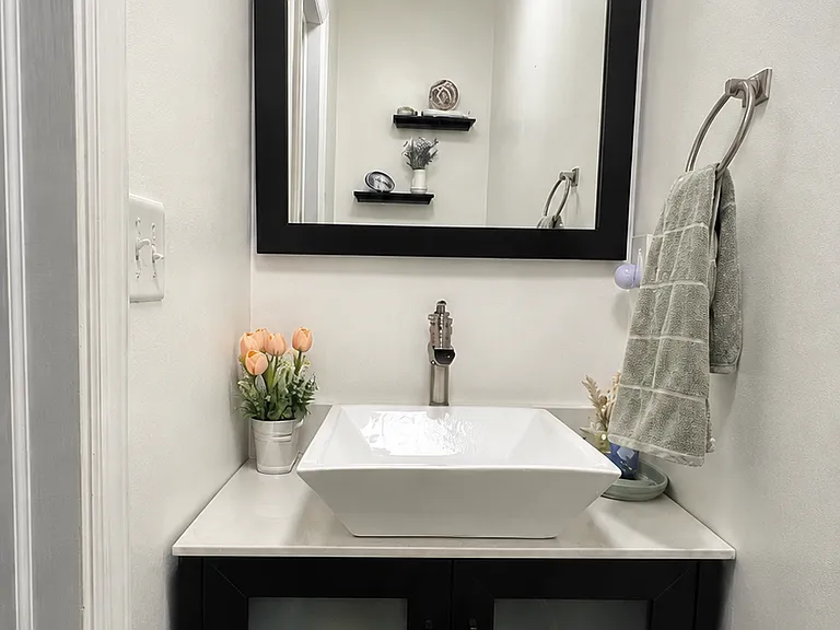 149 Picadilly Pl — Photo 3