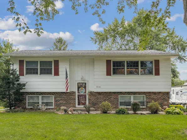 3948 Scenic Dr, Waterloo, IA 50701